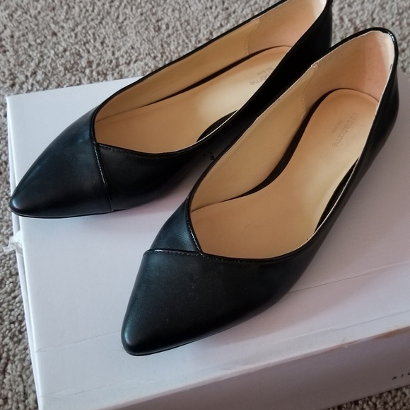 liz claiborne black flats